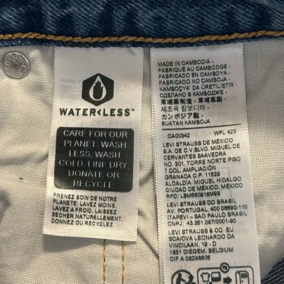 Levi's Blue Jean Shorts Distressed Cut-Off Style - Picture 7 of 11